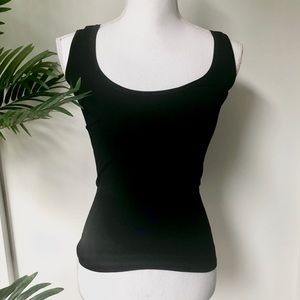 Black Shaping Tank